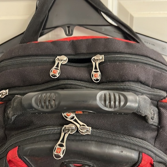 Swiss backpack - Picture 7 of 16